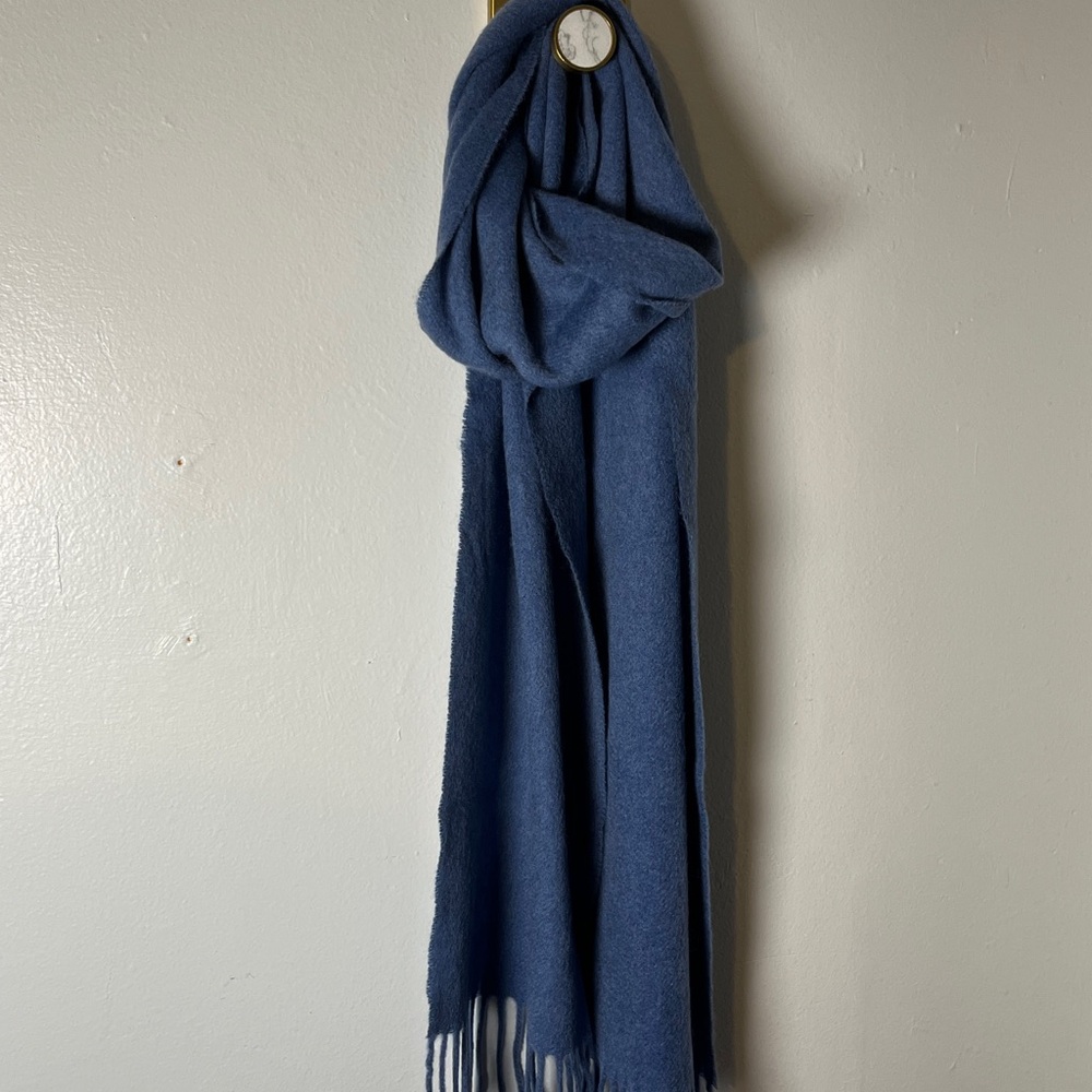 Polo Ralph Lauren Signature Embroidered Pony 100% Cashmere Blue Scarf w Fringe - Picture 6 of 10